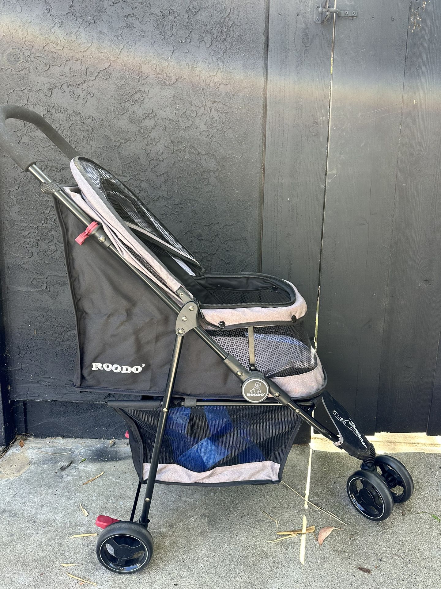 dog stroller