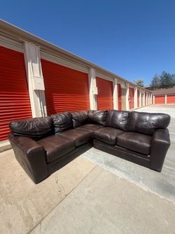 FREE DELIVERY - Beautiful Chocolate Brown Sectional Sofa Couch