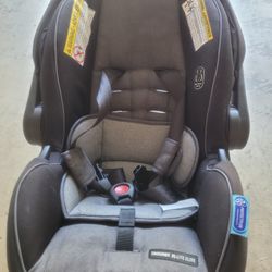 Graco SnugFit35 Elite Infant Car Seat