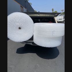 Huge Rolls Of Bubble Wrap Big And Small Bubble 