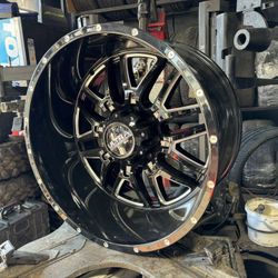 22x12 Ultra Black  8x170 ford F250 Or F350