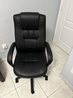 Boss Executive Office Chair - Like New