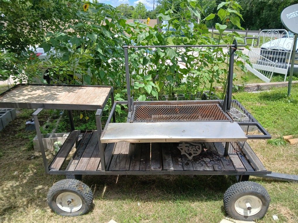 Custom BBQ pit With Trailer Hitch