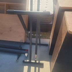 Speakers Guitar Stand