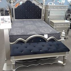 New 4-Piece Queen Bedroom Set Queen Bed Frame Dresser Mirror Nightstand