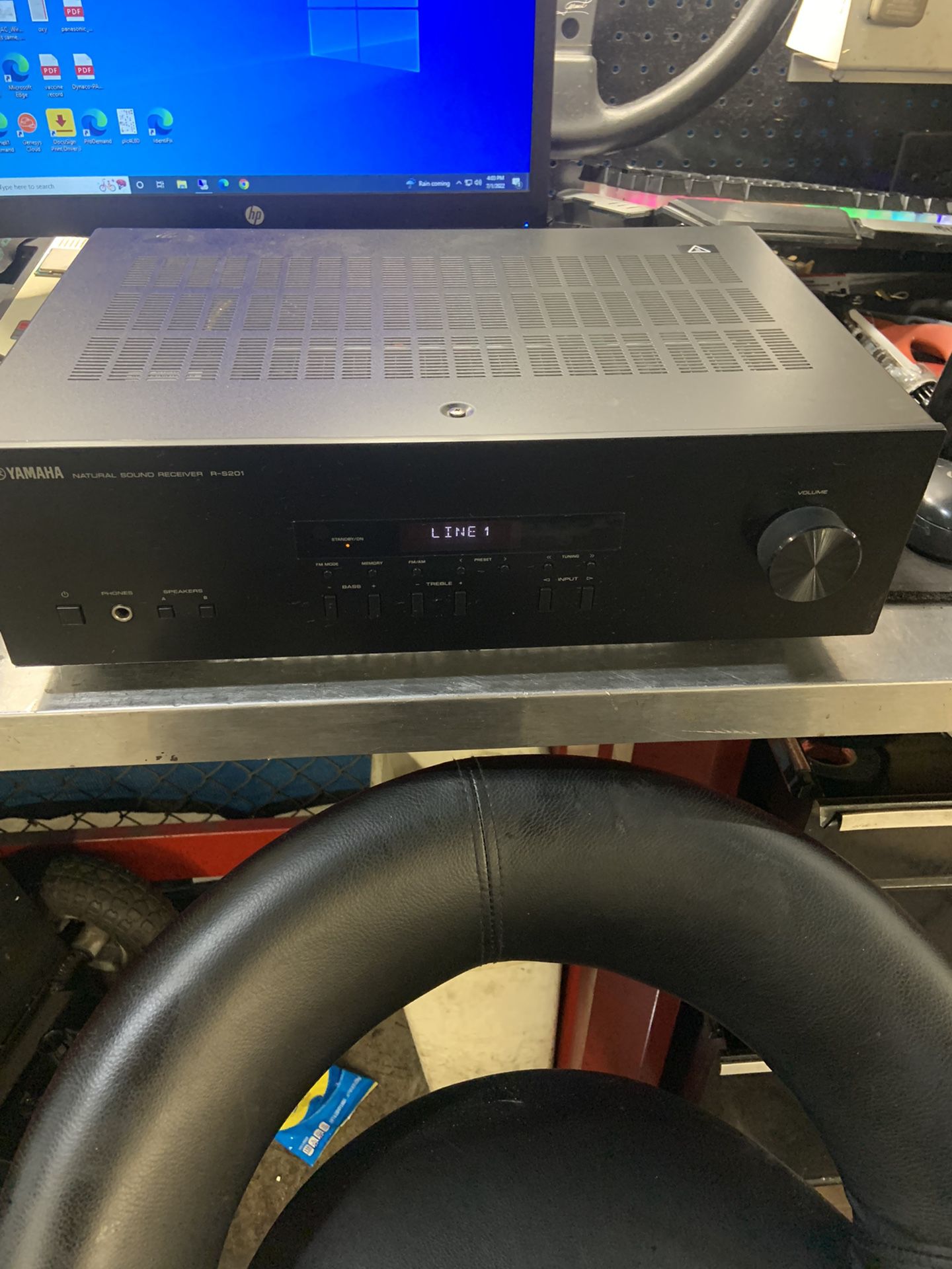 Yamaha R-s201 Amplifier/ Reciever 