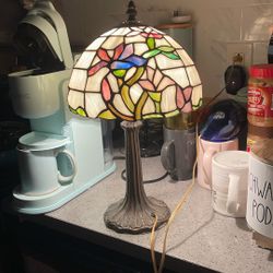Tiffany Lamp 17” High 9 1/2” Wide On Shade 