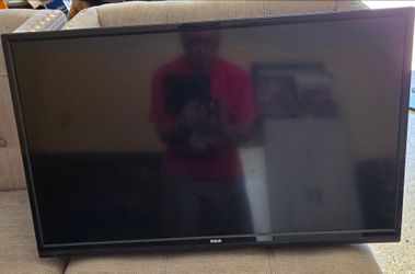 RCA 32 INCH TV