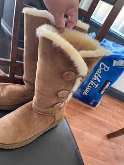 High top Ugg boots