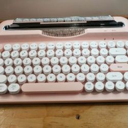 Wireless Bluetooth Keyboard, Pink & White Retro Design!
