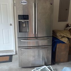 Stainless Samsung Refridgerator/freezer