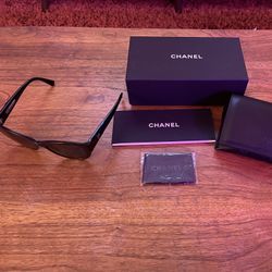 Chanel Sunglasses Like New