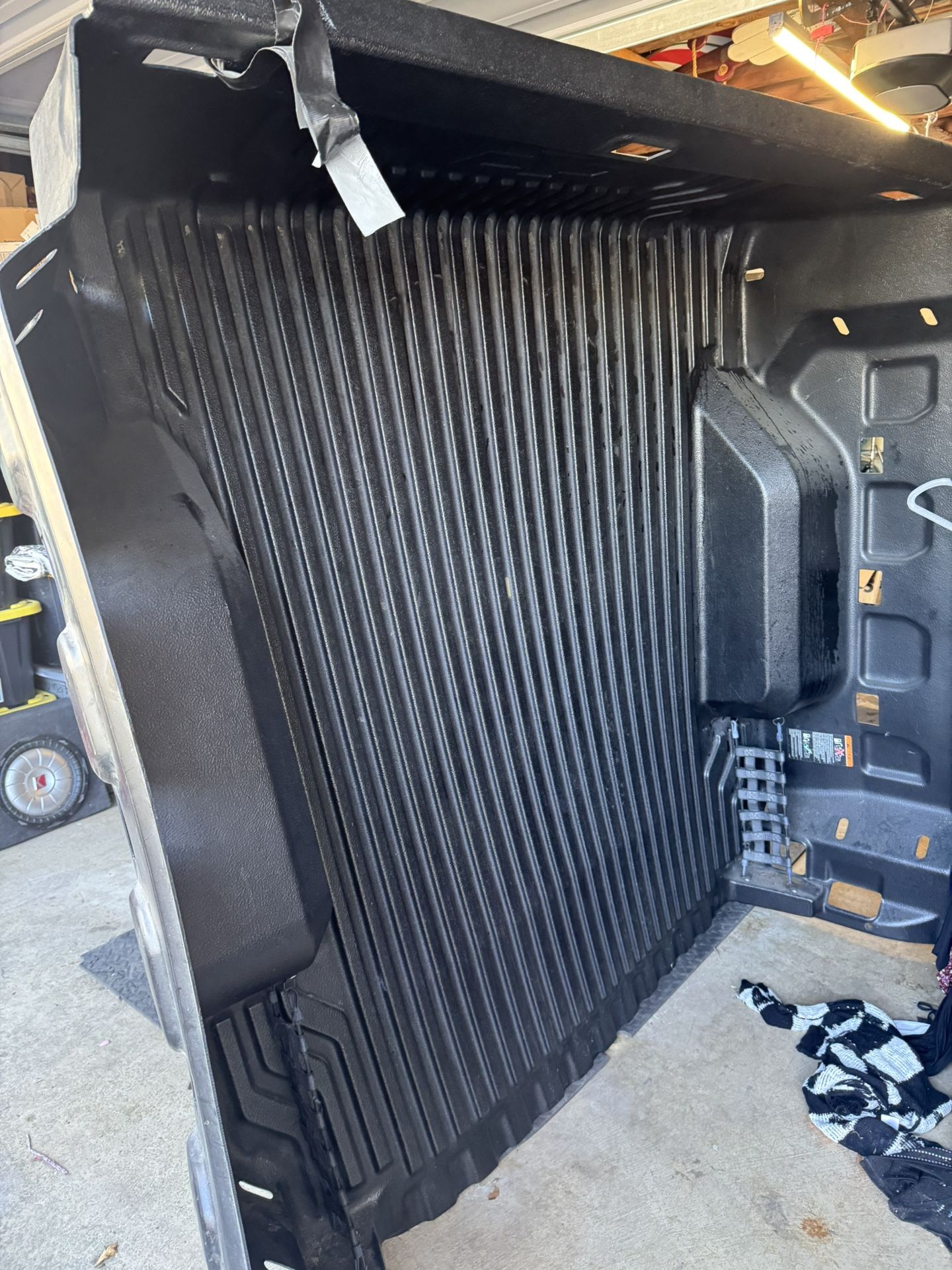 Chevy Silverado 1500 Truck bed ling