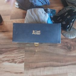 Love Picker 24k Hand Dipped Rose