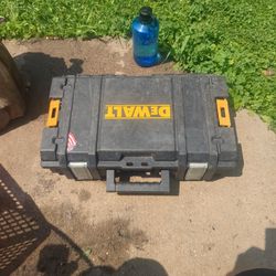 DeWalt Box