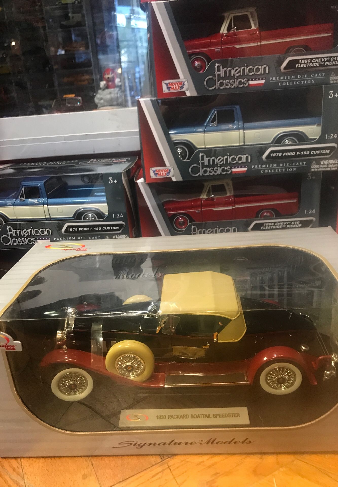 1930 Packard Boattail speedster convertible 1:18 scale diecast collectible