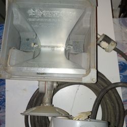 Super Bright Spotlight Hubell Light 500 