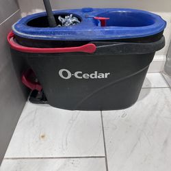 EasyWring Microfiber Spin Mop with Bucket System