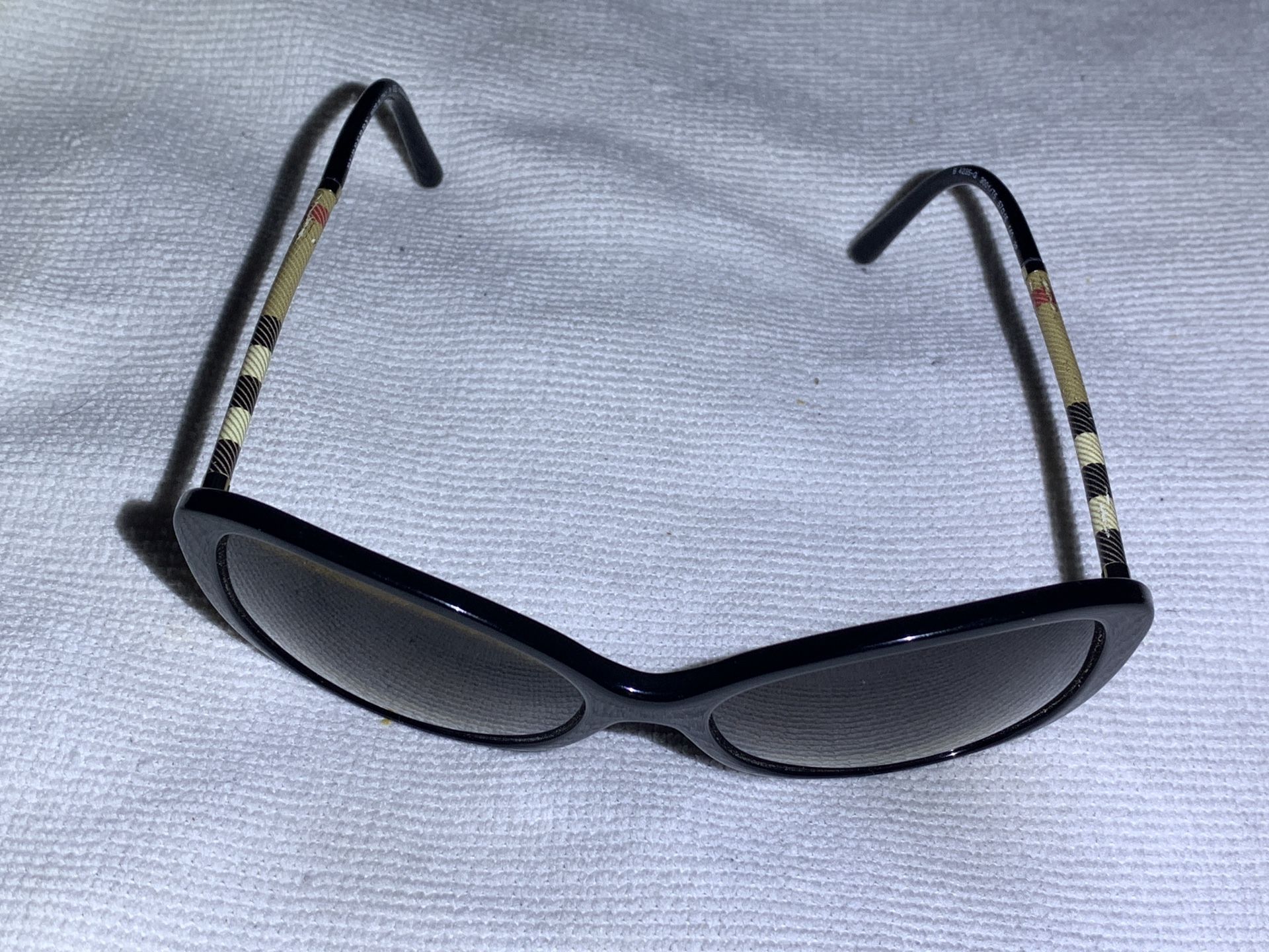 Burberry Authentic Vintage Female Sunglasses