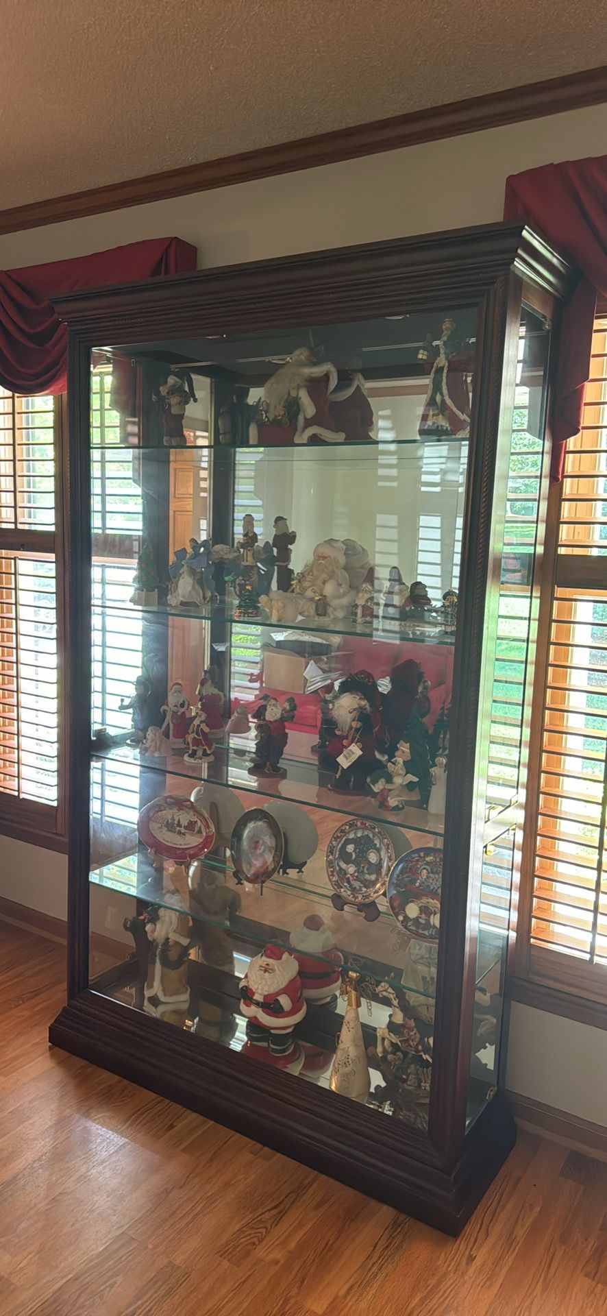 Display Cabinet