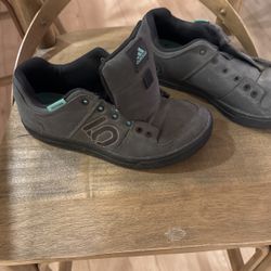 Mountain Bike Shoes Size 8