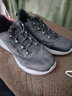 Shoes size 10