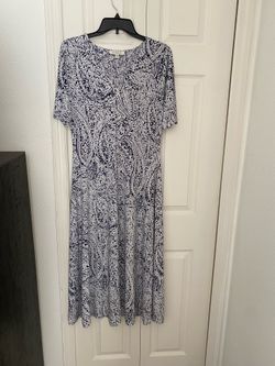 Chaus casual midi dress size M