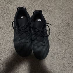 LBJ Basketball shoes -size 11.5 -Fair Condition