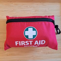 General Medi Mini First Aid Kit - 110 Pcs - NEW