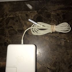 Apple Authentic MacBook Pro 60W MagSafe Power Adapter