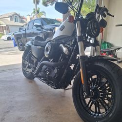 2017 Harley Davidson Sporster 