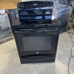 GE Electric Stove Almost New Working Perfect Clean One Receipt For 90 Days Warranty 