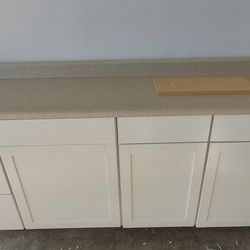 White Schaker Kitchen Cabinets And TOP good Condition $350 See Description 