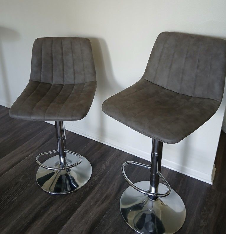 Stools Set