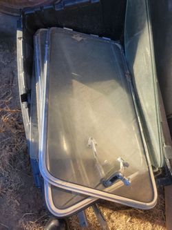 Volts wagon notchback glass & parts