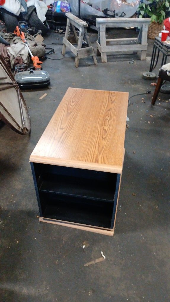 TV stand good condition shribbles.$25