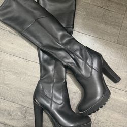 Size 8- Woman Shoes 