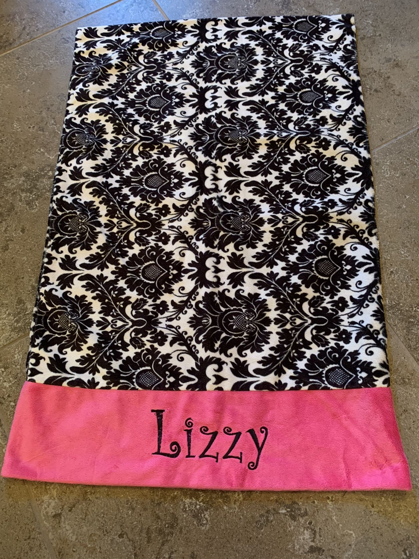 “LIZZY” Monogrammed Pillow Case, Queen Size 20”x30”