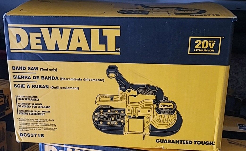 DEWALT 20V MAX Band Saw DCS371B
Track