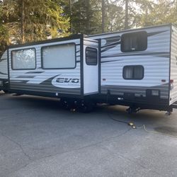 Travel Trailer Forest River Evo 2021