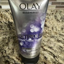 One (1) New Olay Regenerist Retinol 24 Facial Cleanser - Fragrance Free - 5 Fl Oz