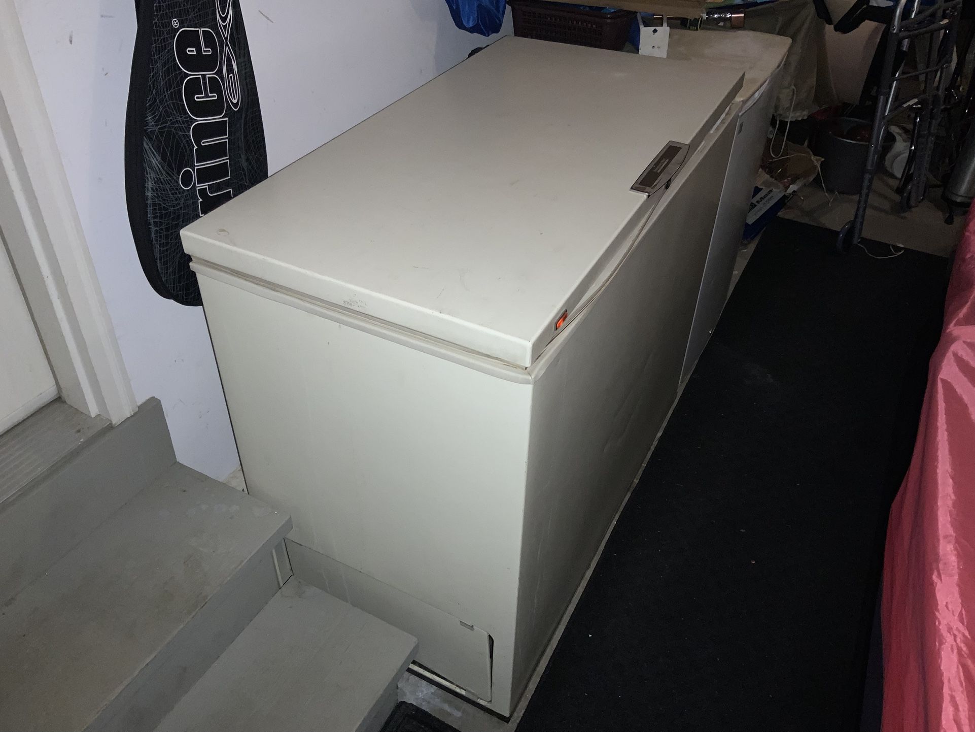 FREE CHEST FREEZER 10 CU FT IN WORKING ORDER