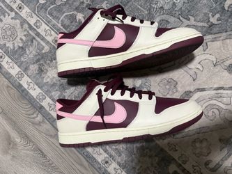 Nike Dunk Valentines Day Size 13 M