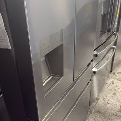 French Door Refrigerator 