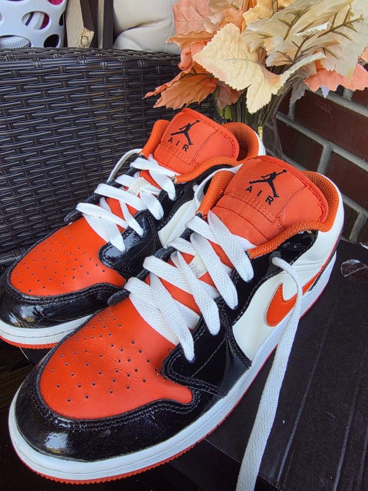 Kids Shoes!!