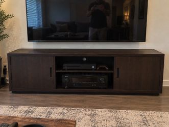 Media / TV console