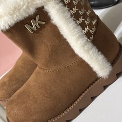 MK girl boots 10