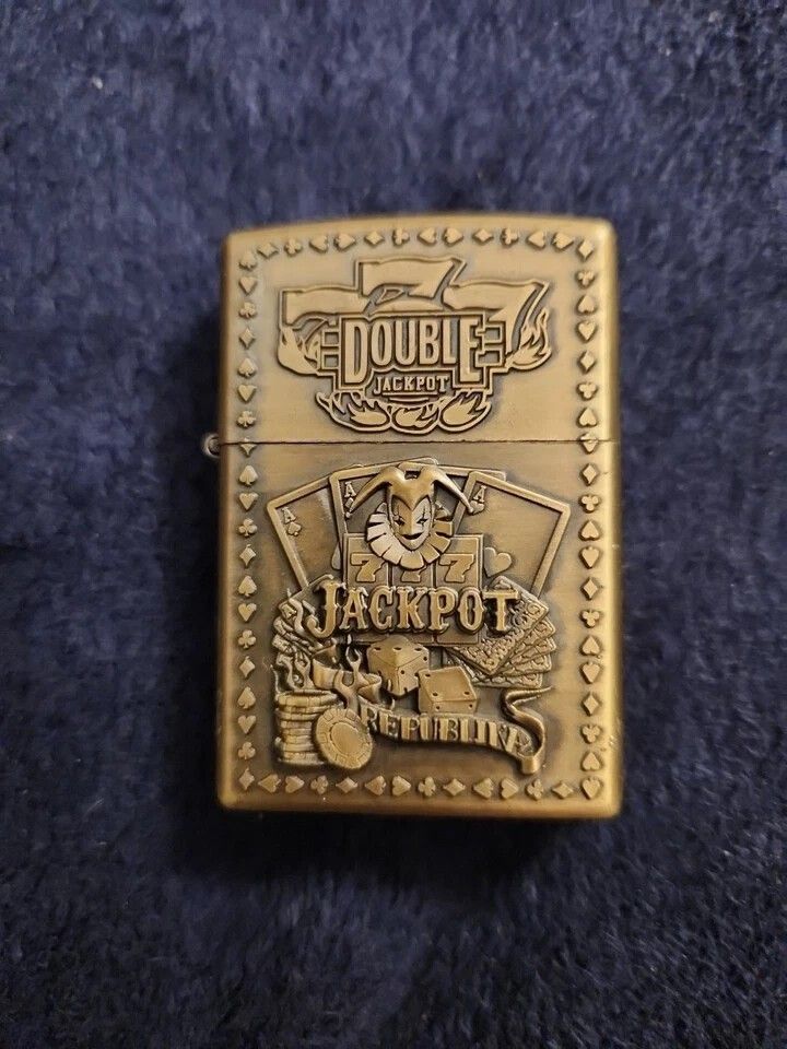 3D Carved Gambling Double Jackpot 777 Lottery Winner Vintage Lighter, Windproof