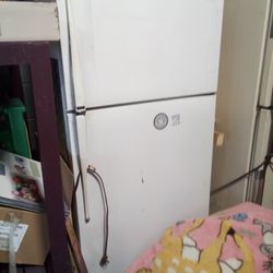 This Is One Good Working Refrigerator Low Price $80 Out The Door