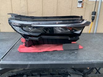 2023 2024 2025 HONDA CR-V RIGHT SIDE HEADLIGHT OEM USED